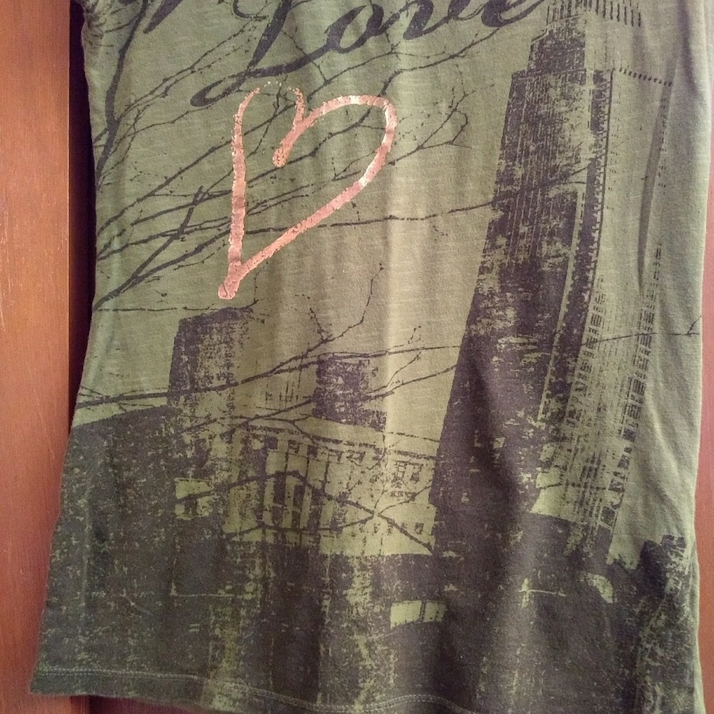 *Final Sell Price* Mudd Shirt - Picture 2 of 4